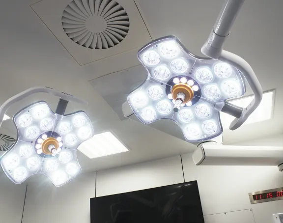 Close-up of surgical lights in a hospital operating room